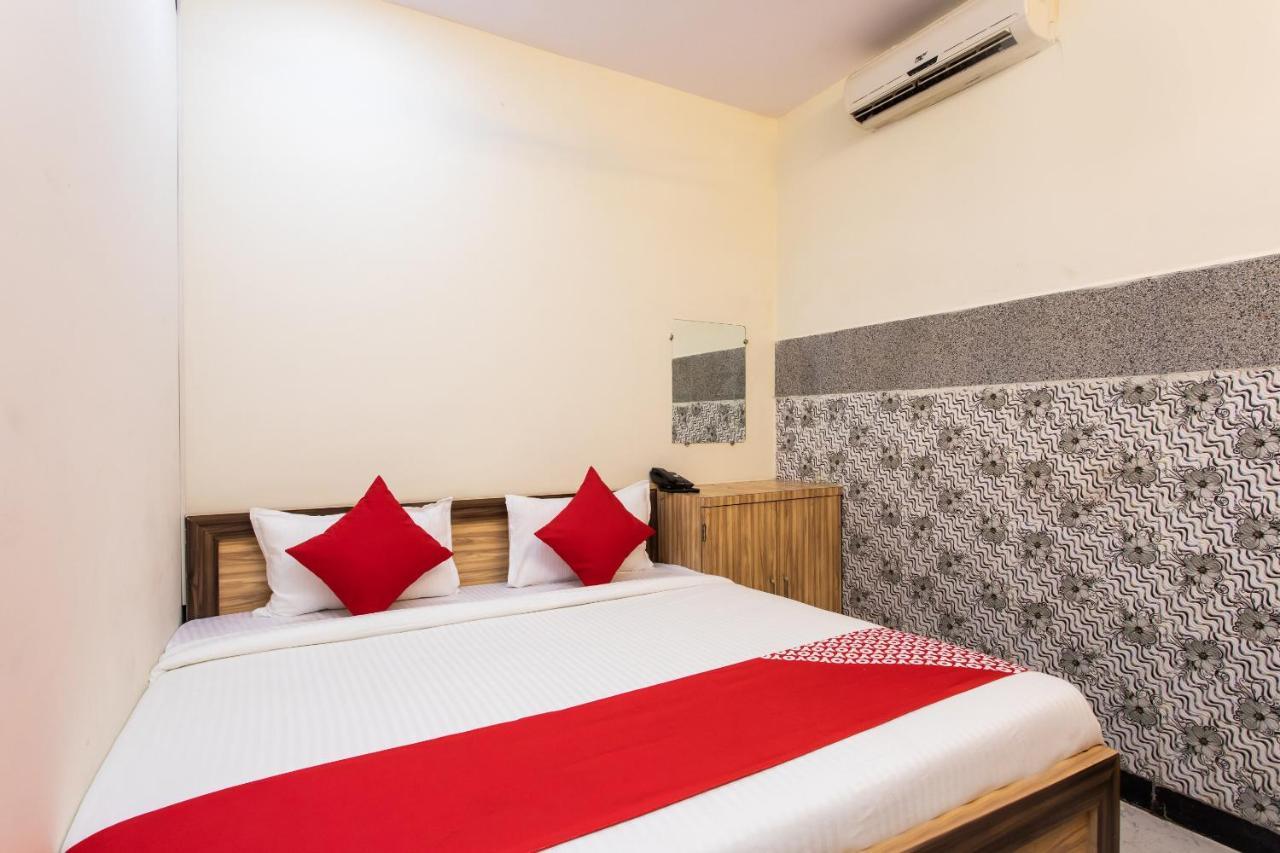 Oyo 24196 Hotel Shreenath Palace Ujjain Eksteriør bilde