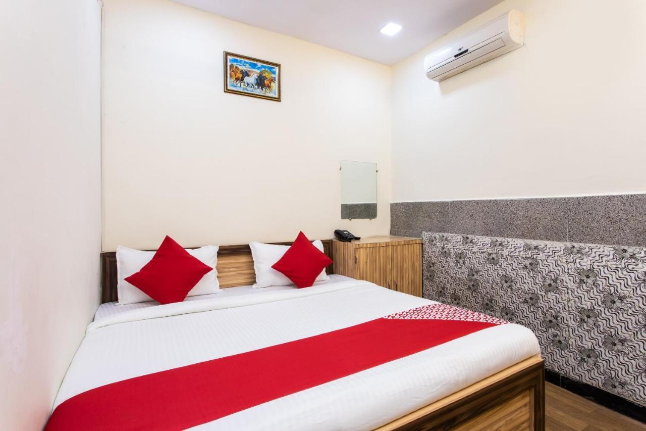 Oyo 24196 Hotel Shreenath Palace Ujjain Eksteriør bilde