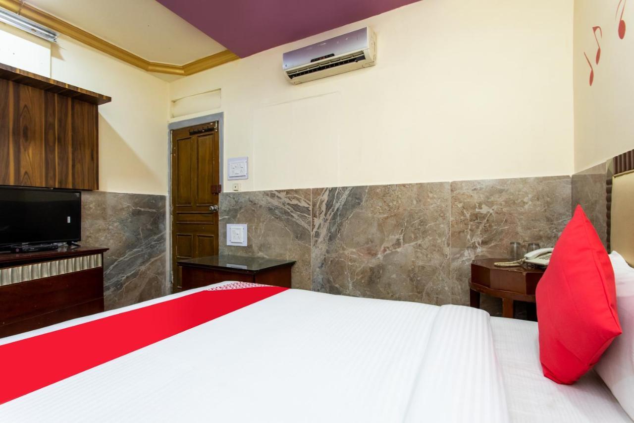 Oyo 24196 Hotel Shreenath Palace Ujjain Eksteriør bilde
