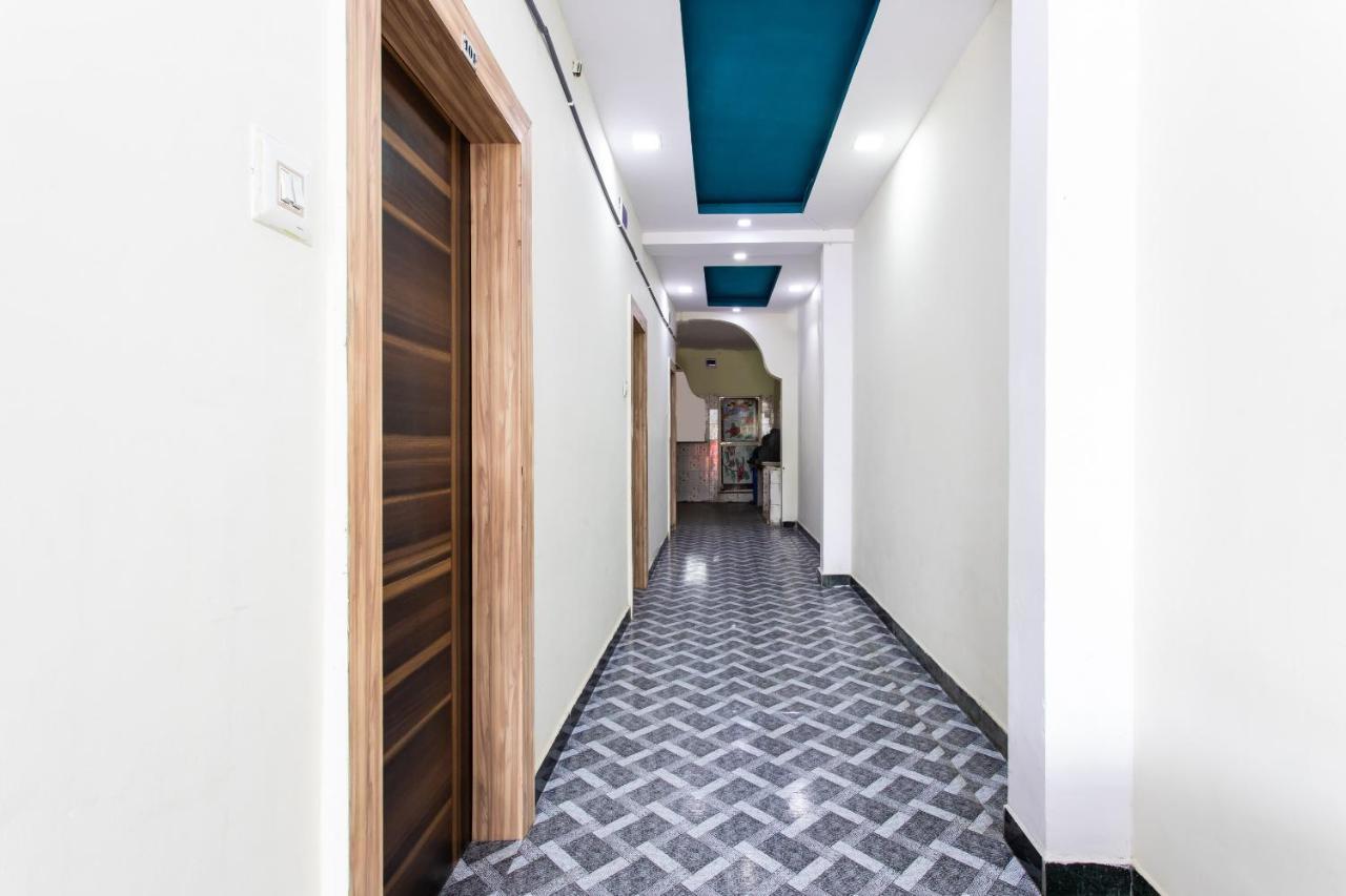 Oyo 24196 Hotel Shreenath Palace Ujjain Eksteriør bilde