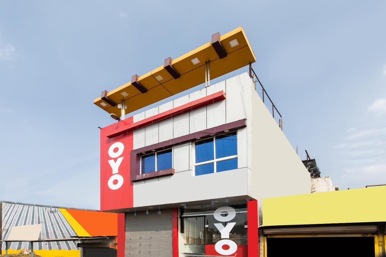Oyo 24196 Hotel Shreenath Palace Ujjain Eksteriør bilde
